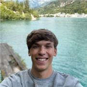 Diplomato in istituto tecnico, con esperienza lavorativa odierna e da tempo che da ripetizioni, per ragazzi/e fino alla quinta superiore (sia ITIS, che liceo sia altre scuole secondarie)